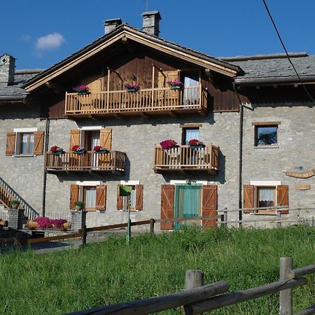 B&B Lo Van - Camere Al Verde Villaggio Di Rumiod サン・ピエール 部屋 写真