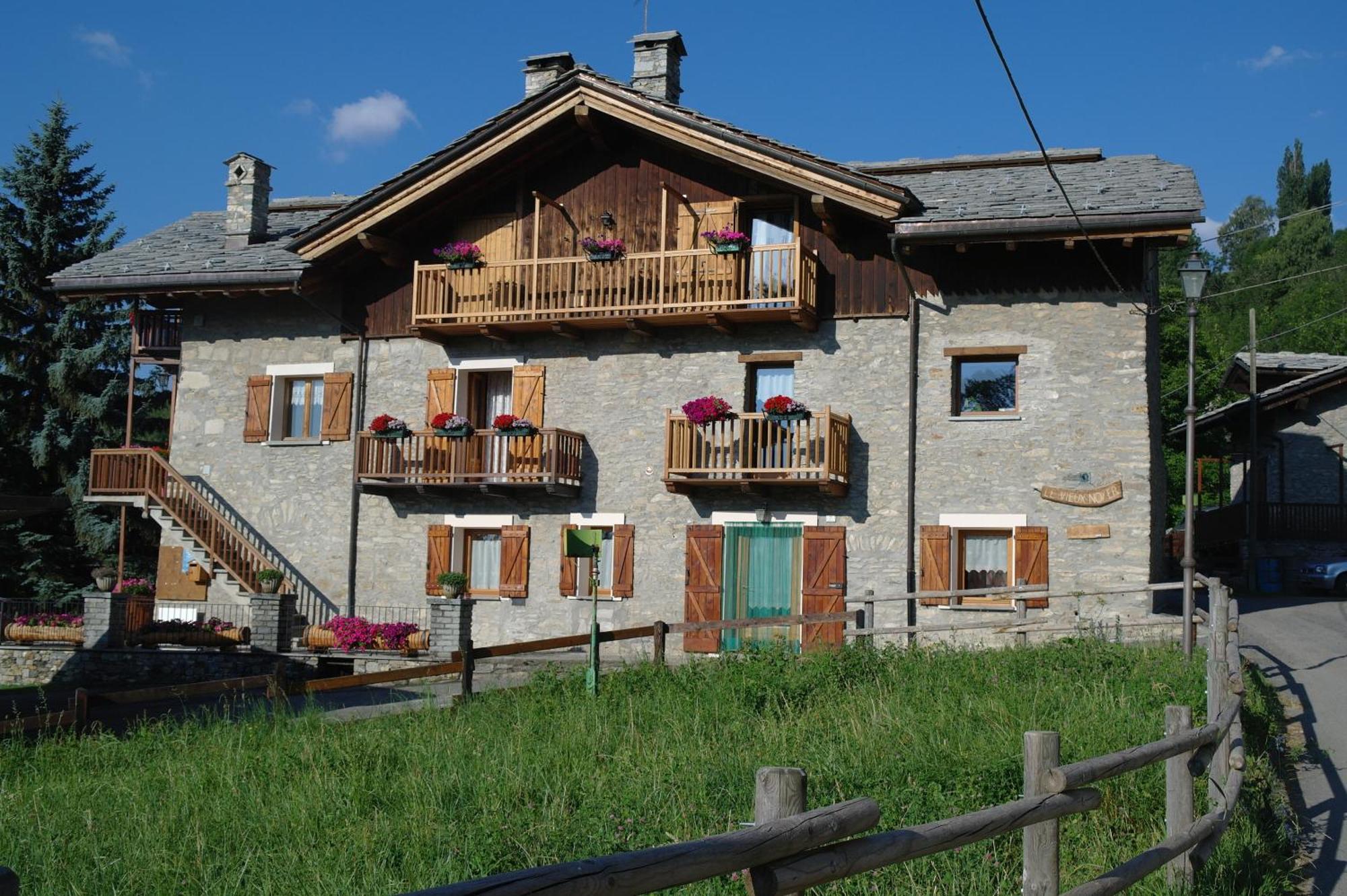 B&B Lo Van - Camere Al Verde Villaggio Di Rumiod サン・ピエール 部屋 写真